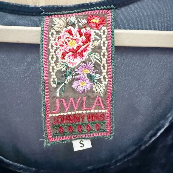 Johnny Was Taylor Embroidered Tunic Top Blue Velvet Silk Blend Size Small - Picture 5 of 6